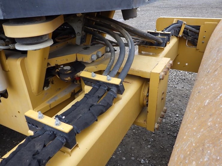 caterpillar-cs56b-image-14