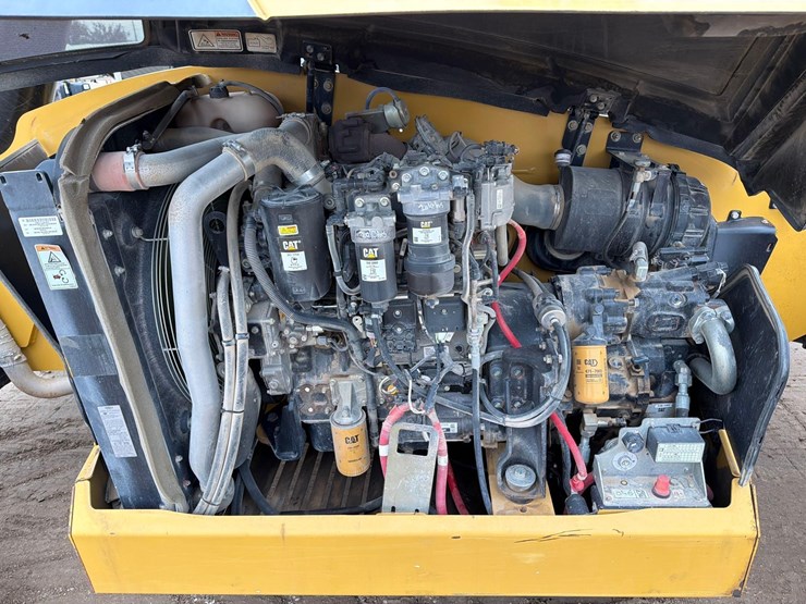 2019-caterpillar-tl1255-image-10