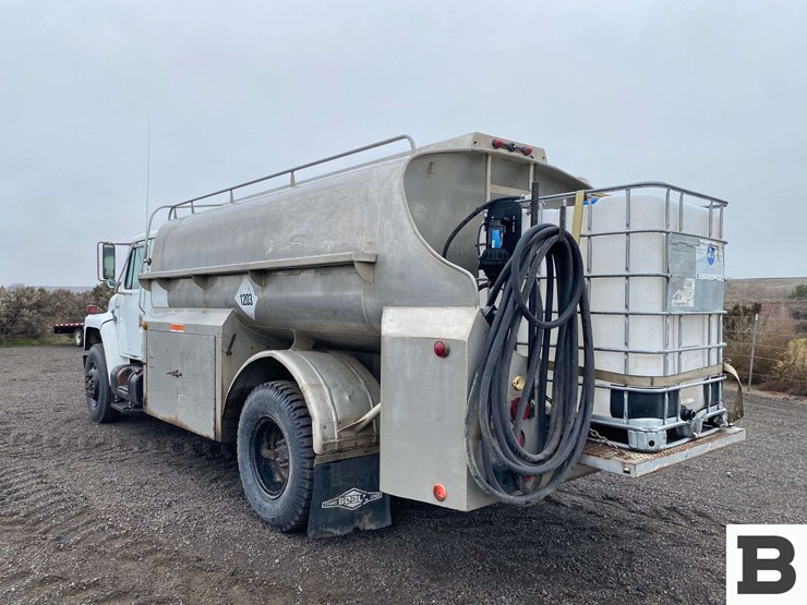 1984-international-s1954-image-3