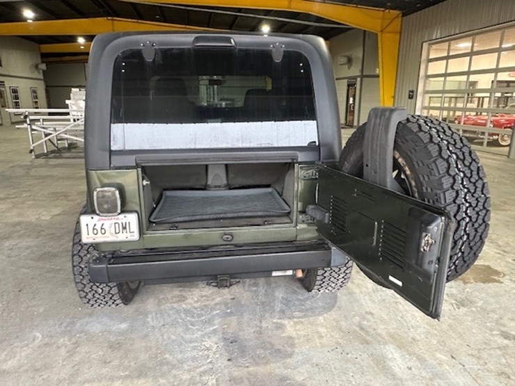 jeep-wrangler-image-23