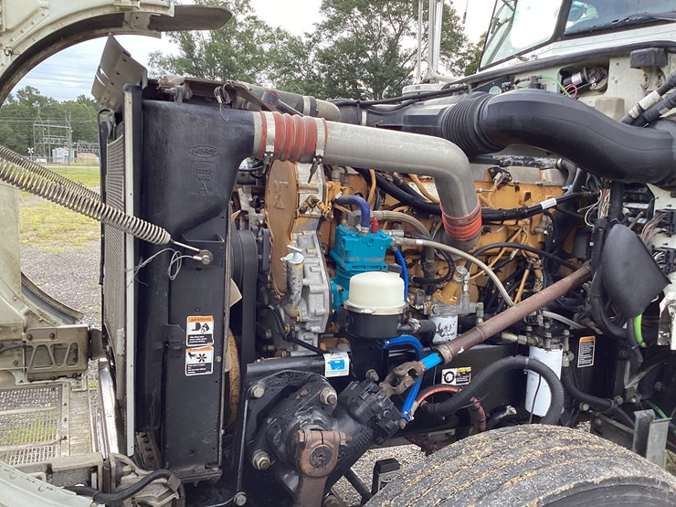 peterbilt-379-image-8