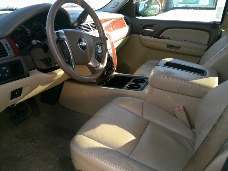 2008-chev-1/2t-4-door-pu-image-2