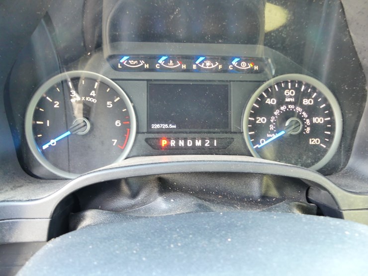 ford-f150-xlt-image-14