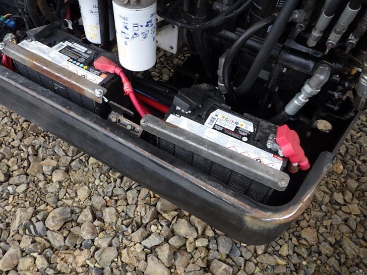 2012-jlg-g10-55a-image-22