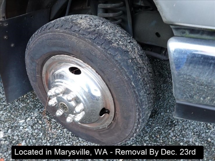 2010-ford-e350-image-14