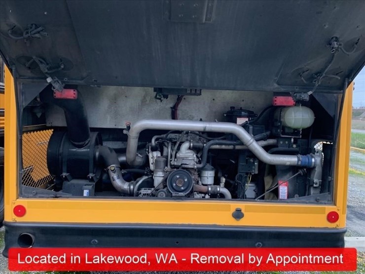 2008-thomas-saf-t-liner-hdx-image-6