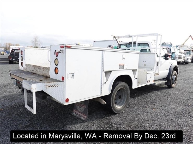 2007-ford-f550-image-17