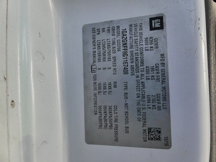 2016-chevrolet-express-3500-image-13