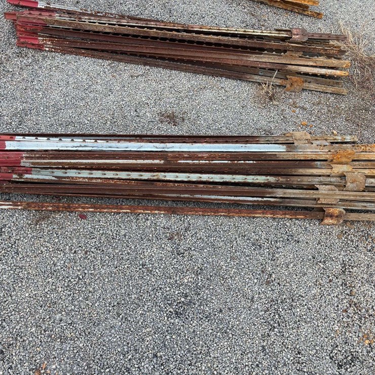 8- 25 6.5ft T-Post Bundles