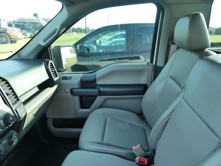 2019-ford-f150-xl-image-9