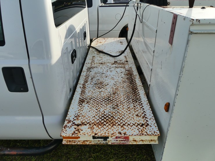 2015-ford-f350-xl-image-8