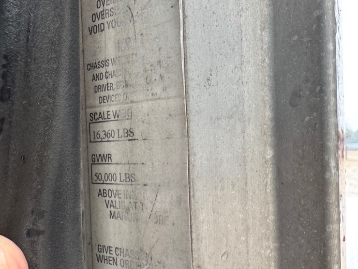 2003-peterbilt-379-image-37