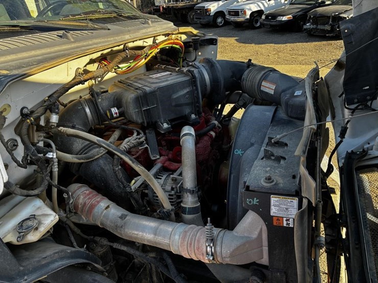 2014-ford-f750-image-9