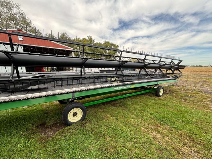 2012-massey-ferguson-35ft-grain-platform-w/-header-cart-image-1