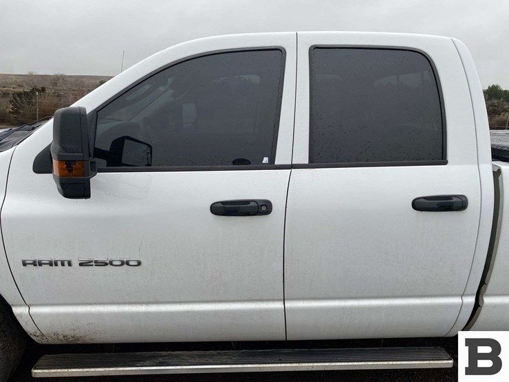 2005-dodge-ram-2500-image-13