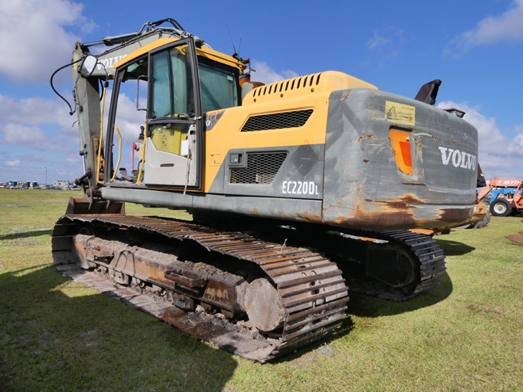 volvo-ec220dl-image-4