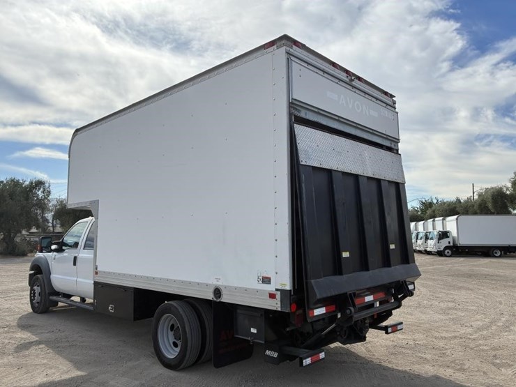 2015-ford-f550-xlt-image-4