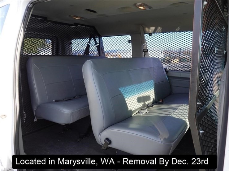 2005-ford-e350-image-23