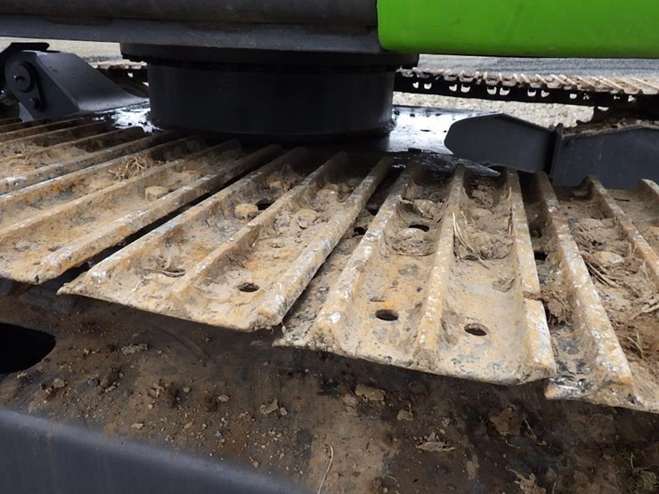 hitachi-zx75ur-image-26