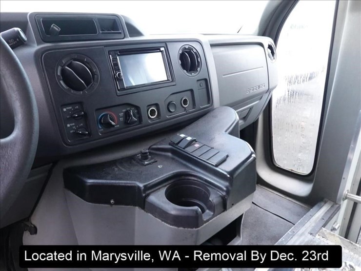 2010-ford-e350-image-3