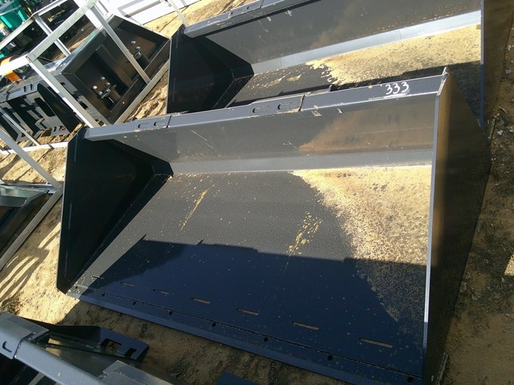 wolverine-80"-bucket-f/-skid-steer-image-1