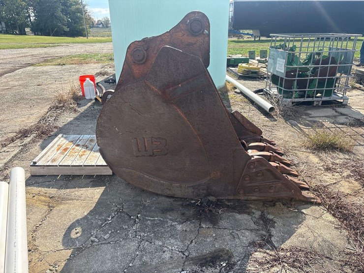 deere-230-lc-image-8