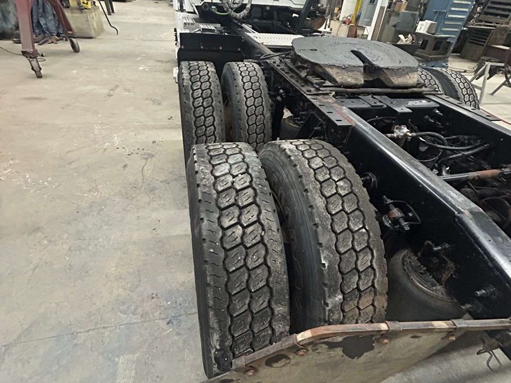 2016-international-prostar-image-3