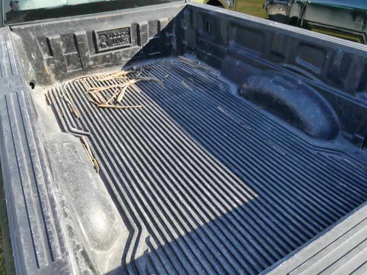 2020-ford-f150-xl-image-7