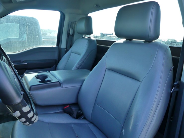 2021-ford-f150-xl-image-8