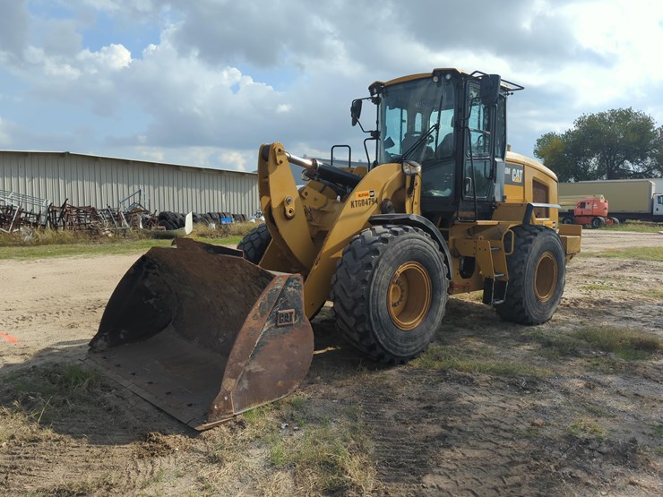 2019-caterpillar-930-image-2