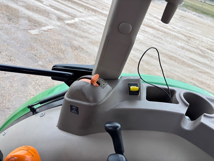 john-deere-5065e-image-20