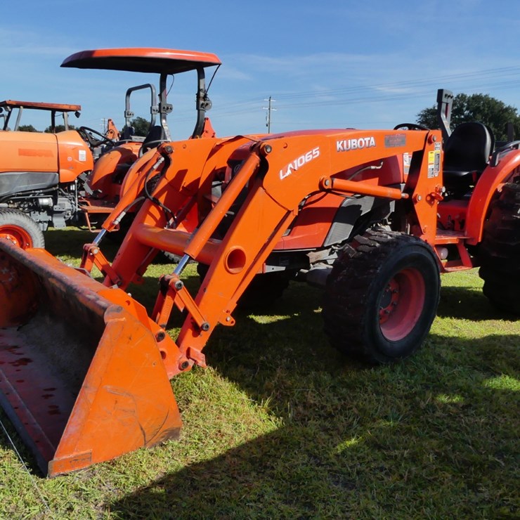 KUBOTA MX5200