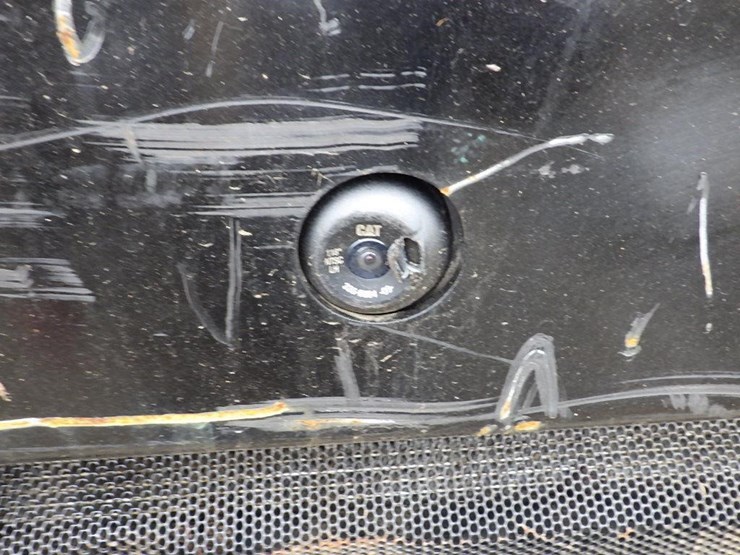 caterpillar-262d3-image-13