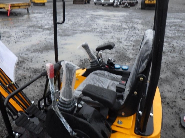 2025-vicsec-15p-hydraulic-excavator-image-20