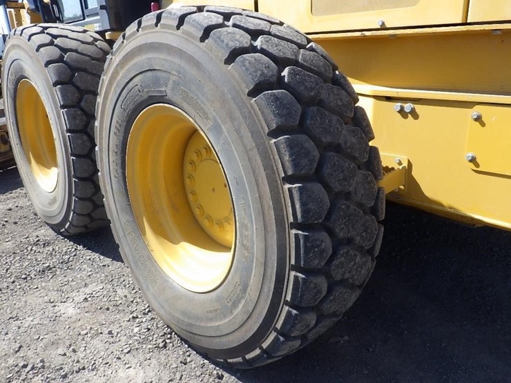 2012-deere-672gp-image-26