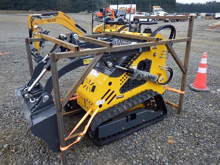 2025-sdlanch-sdll60-skid-steer-tracked-loader-image-1