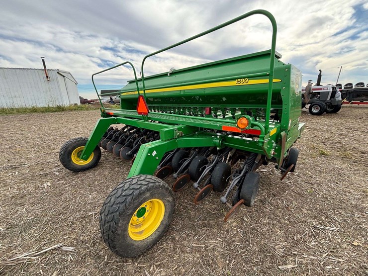john-deere-1590-image-7