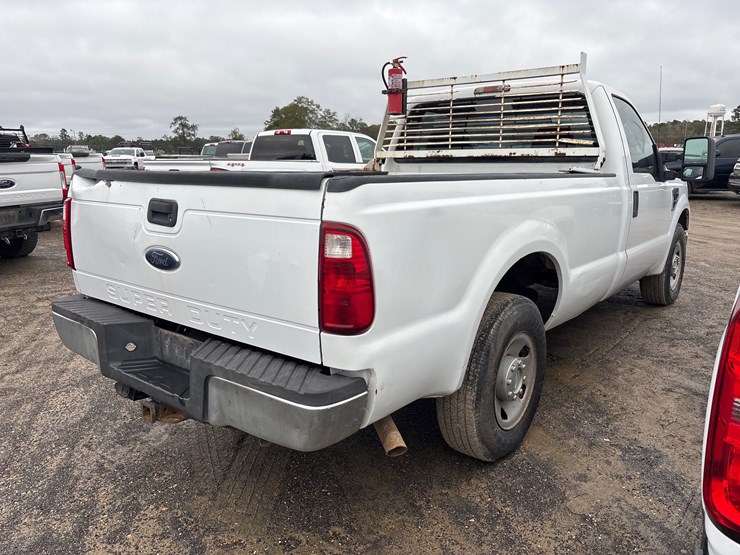 2009-ford-f250-image-3