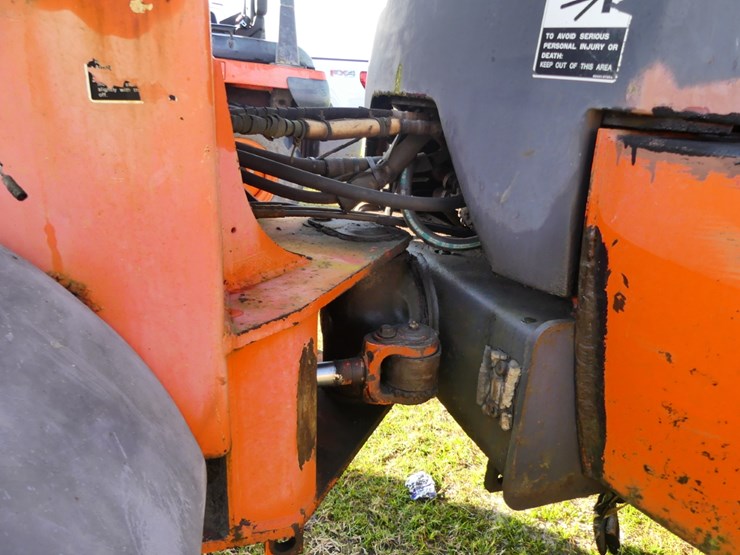 2004-kubota-r520-image-11