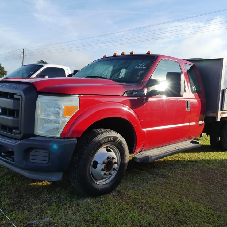2014 FORD F350 XL