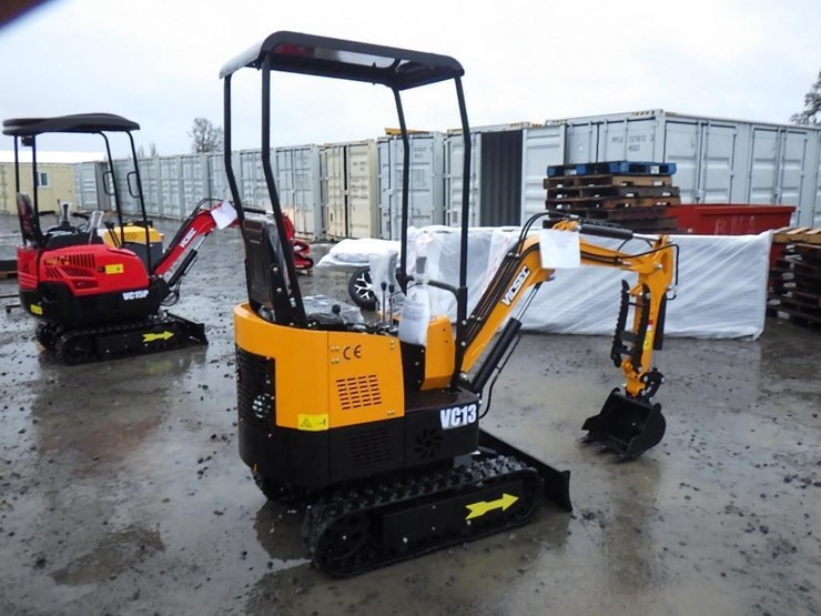 2025-vicsec-13-y-hydraulic-excavator-image-3