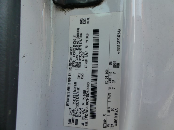 2017-ford-f350-xl-image-15