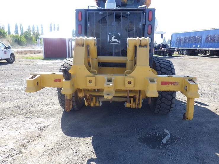 2012-deere-672gp-image-23