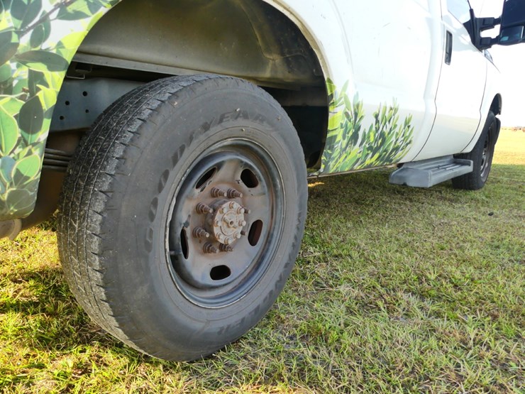 ford-f250-xl-image-7