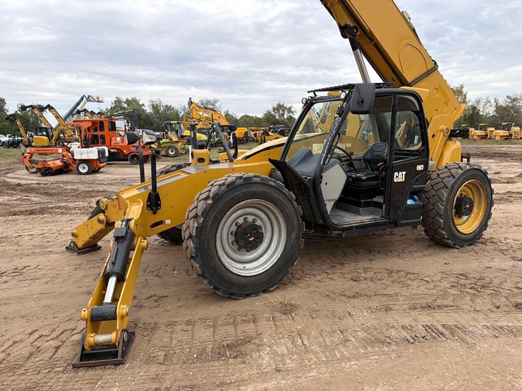2019-caterpillar-tl1255-image-2