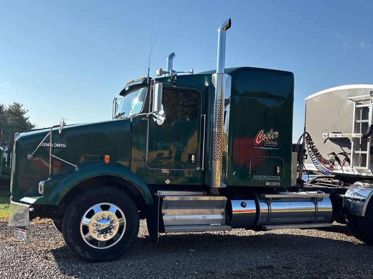 2014-kenworth-t800-image-24