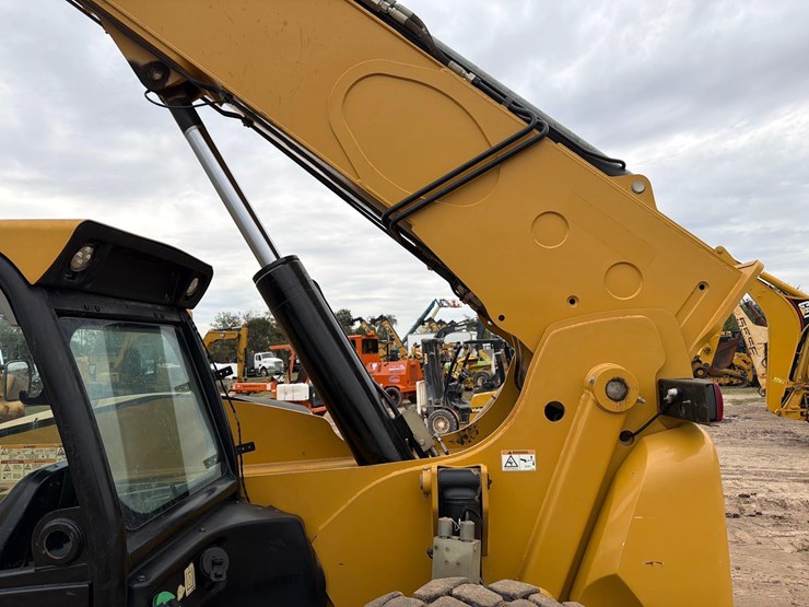 2019-caterpillar-tl1255-image-7