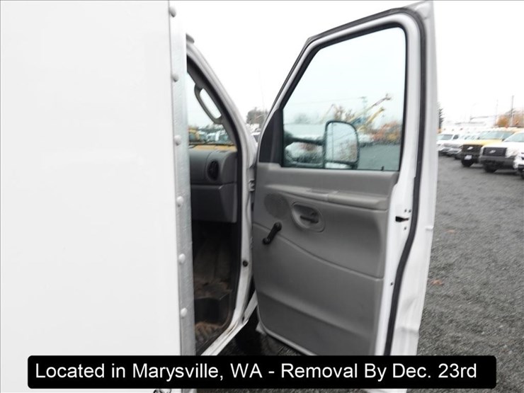 2003-ford-e350-image-21