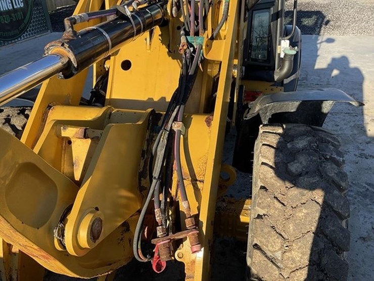 caterpillar-906m-image-10