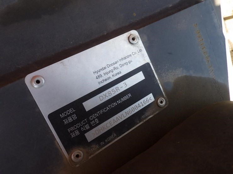 2023-develon-dx85r-3-hydraulic-excavator-image-43